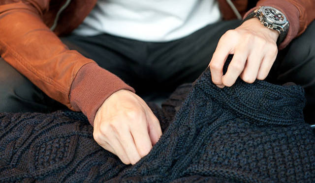 <strong>RESTIR｜リステア</strong>　ニットベスト 7万2450円（MIHARA YASUHIRO／リステア）