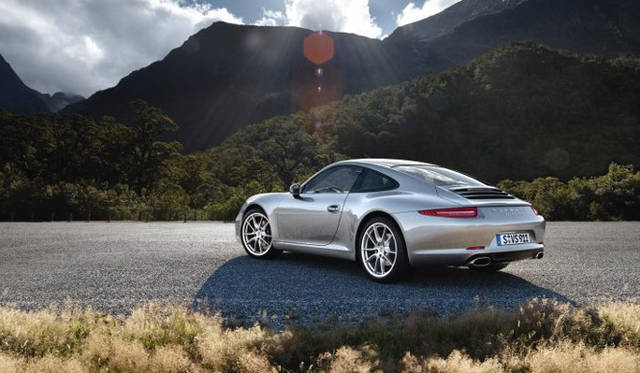<strong>Porsche 911｜ポルシェ 911</strong>