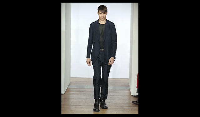 <strong>Yves Saint Laurent｜イヴ・サンローラン</strong>　