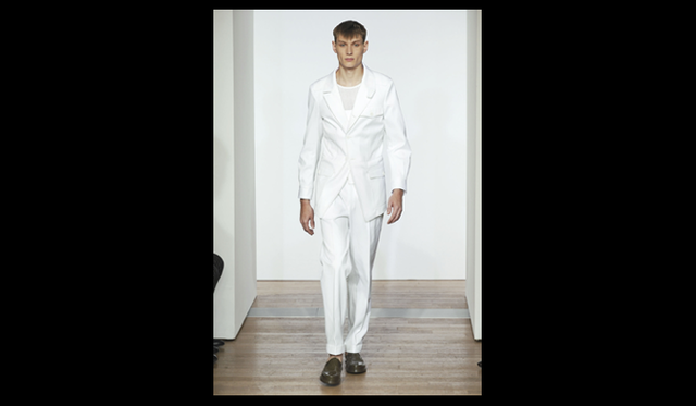 <strong>Yves Saint Laurent｜イヴ・サンローラン</strong>　