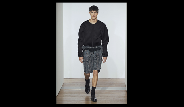 <strong>Yves Saint Laurent｜イヴ・サンローラン</strong>　