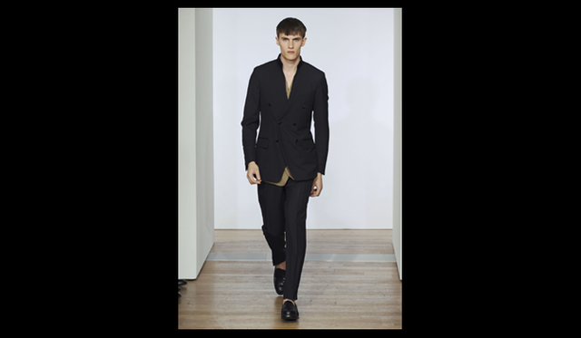 <strong>Yves Saint Laurent｜イヴ・サンローラン</strong>　