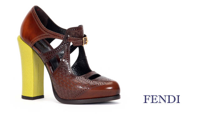 <strong>特集｜2011-12年秋冬トレンドシューズはこれ！　Chapter 01：Men’s Like<br /><br />FENDI｜フェンディ</strong>　シューズ（カーフレザー） [H 11cm]　各10万8150円　（フェンディ／フェンディ ジャパン　Tel. 03-5414-6762）