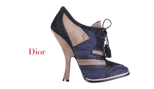 <strong>特集｜2011-12年秋冬トレンドシューズはこれ！　Chapter 02：Lace Up<br /><br />Dior｜ディオール</strong>　ブーツ 「DIOR OXFORD」 [H 11cm]　12万750円　（ディオール／クリスチャン ディオール　Tel. 03-3263-2266）