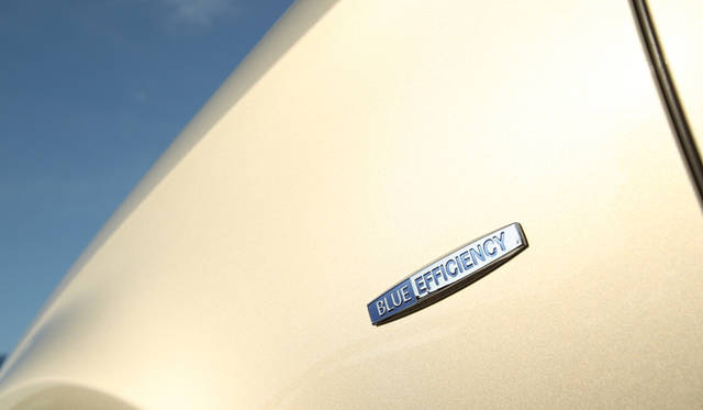 <strong>Mercedes-Benz CLS 350 BlueEFFICIENCY｜ メルセデス・ベンツ CLS 350 ブルーエフィシエンシー</strong>