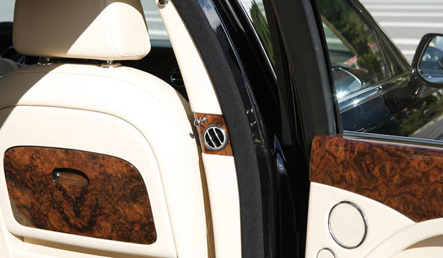 <strong>BENTLEY MULSANNE｜ベントレー ミュルザンヌ</strong>　