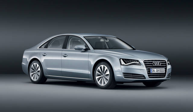 <strong>Audi A8 hybrid｜アウディA8 ハイブリッド</strong>