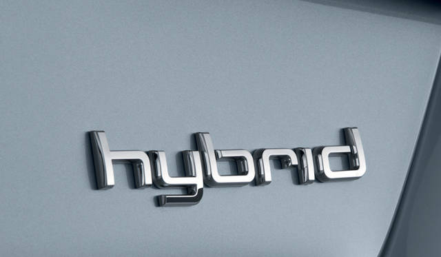<strong>Audi A8 hybrid｜アウディA8 ハイブリッド</strong>