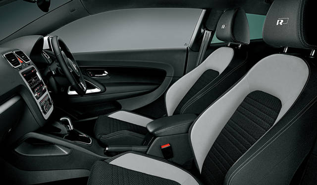<strong>Volkswagen Scirocco R-line｜フォルクスワーゲン シロッコ Rライン</strong>　R-Line専用ファブリックシート