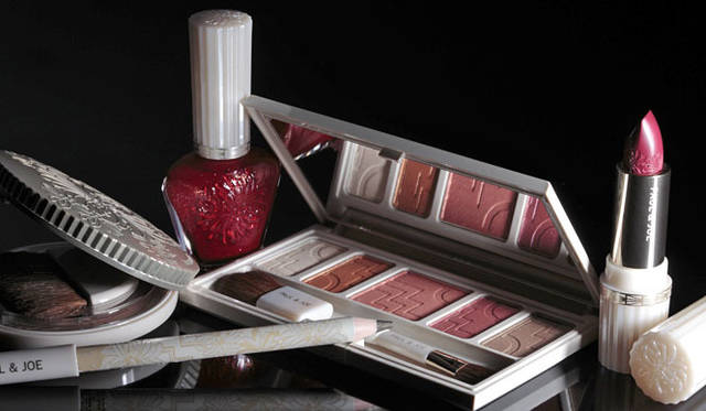 <strong>PAUL&JOE BEAUTE｜ポール＆ジョー ボーテ</strong>　