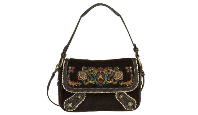 <strong>LEONTINE HAGOORT｜レオンティン・ハゴット</strong>　ブラウンのクラッチ兼トップハンドルバッグ　1万8800円（レオンティン・ハゴット／SUIFUSHAオンラインストア）