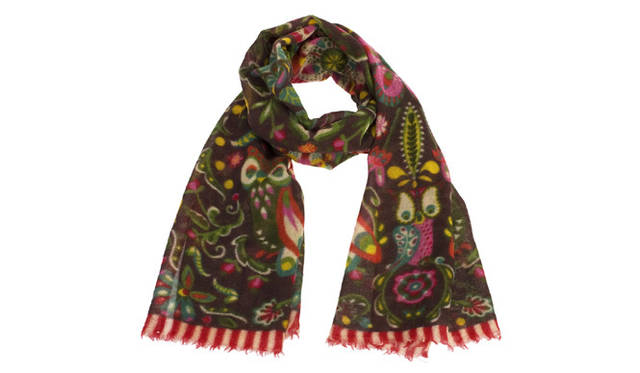 <strong>LEONTINE HAGOORT｜レオンティン・ハゴット</strong>　ストール　1万2600円（レオンティン・ハゴット／SUIFUSHAオンラインストア）