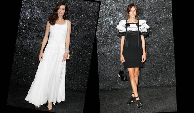 <strong>CHANEL｜シャネル　2011-12年秋冬オートクチュールコレクション</strong>　左／アナ・ムグラリス、右／アレクサ・チャン。　©CHANEL