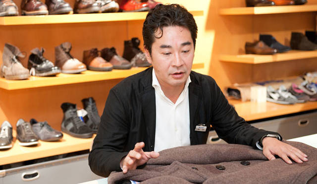 <strong>ISETAN MEN’S｜伊勢丹新宿店メンズ館 6階</strong>　伊勢丹 MD統括部 新宿紳士営業部 コンテカジュアル バイヤー 鈴木健彦氏