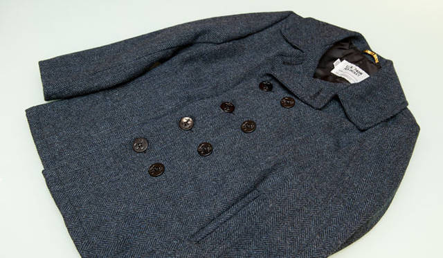 <strong>ISETAN MEN’S｜伊勢丹新宿店メンズ館 6階</strong>　「Schott×PASCAL DONQUINO」ピーコート 6万6150円（伊勢丹新宿店）