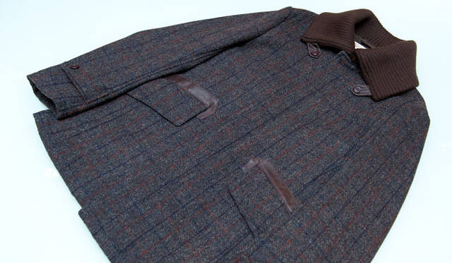 <strong>ISETAN MEN’S｜伊勢丹新宿店メンズ館 6階</strong>　Soundman別注スパニッシュコート 7万2450円（伊勢丹新宿店）