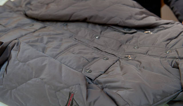 <strong>ISETAN MEN’S｜伊勢丹新宿店メンズ館 7階</strong>　「HOLUBAR MOUNTAINEERRING」 ダウンコート6万9300円（伊勢丹新宿店）