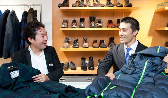 <strong>ISETAN MEN’S｜伊勢丹新宿店メンズ館 7階</strong>　左／6階担当 鈴木健彦氏、右／渡辺一弘氏