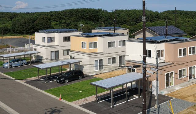 <strong>あたらしい時代づくりに取り組むひとと企業──トヨタ自動車編</strong>　青森県六ケ所村でおこなわれている「六ヶ所村スマートグリッド実証実験」のスマートハウス。