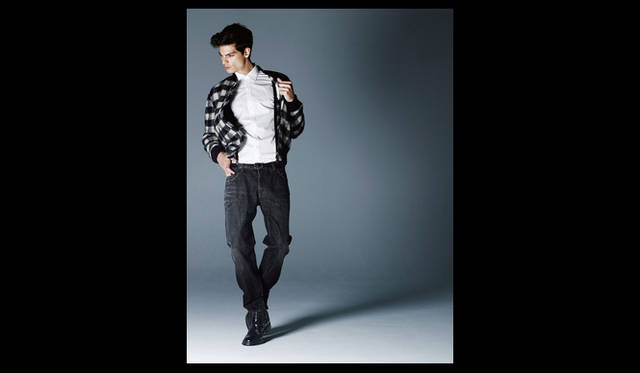 <strong>伊勢丹新宿店メンズ館3階＝インターナショナルデザイナーズ</strong>　Dolce&Gabbana　ブルゾン11万6550円（伊勢丹先行発売）、シャツ3万2550円、パンツ5万8800円、サスペンダー4万2000円、ベルト6万900円、シューズ8万9250円