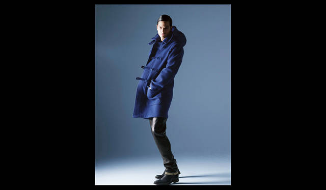 <strong>伊勢丹新宿店メンズ館3階＝インターナショナルデザイナーズ</strong>　Bottega Veneta　コート23万1000円、パンツ50万4000円、アンクルブーツ11万5500円