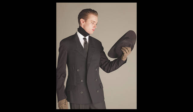 <strong>伊勢丹新宿店メンズ館3階＝インターナショナルデザイナーズ</strong>　Lanvin　ジャケット27万6150円、パンツ8万8200円、ネクタイ6万1950円、帽子10万6050円、1万4700円