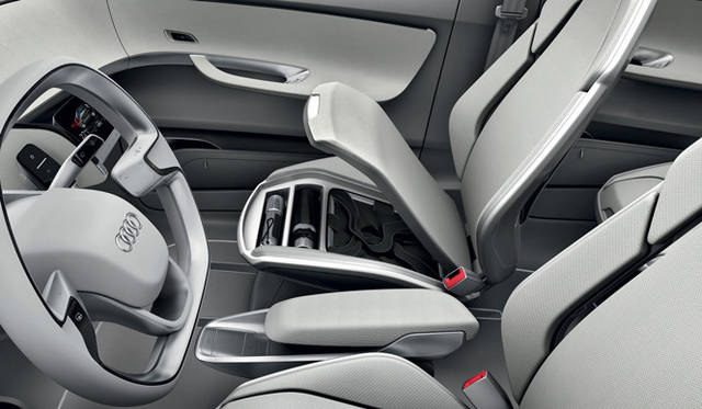 <strong>Audi A2│アウディ A2</strong>