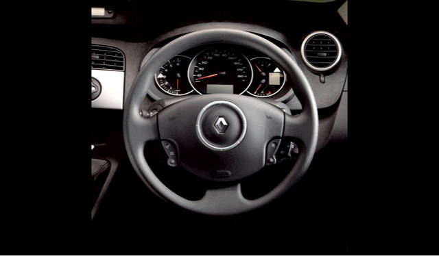 <strong>RENAULT KANGOO│ルノー カングー</strong>