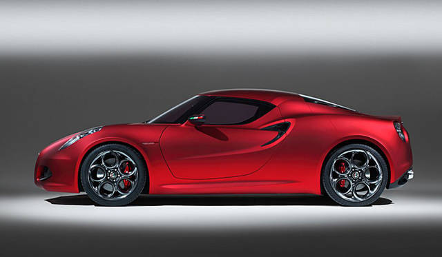 <strong>Alfa Romeo 4C Concept｜アルファロメオ 4Cコンセプト</strong>