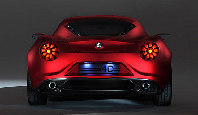 <strong>Alfa Romeo 4C Concept｜アルファロメオ 4Cコンセプト</strong>