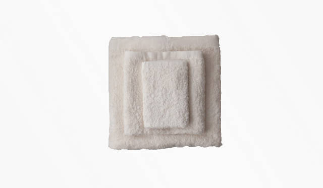 <strong>MARGARET HOWELL│マーガレット・ハウエル</strong>　肌触りのいいオーガニックコットンのタオルセット。300名様にプレゼント。