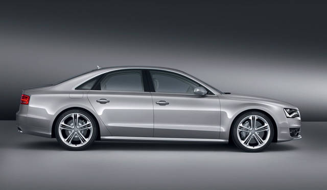 <strong>Audi S8｜アウディ S8</strong>