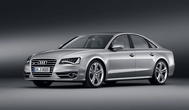 <strong>Audi S8｜アウディ S8</strong>
