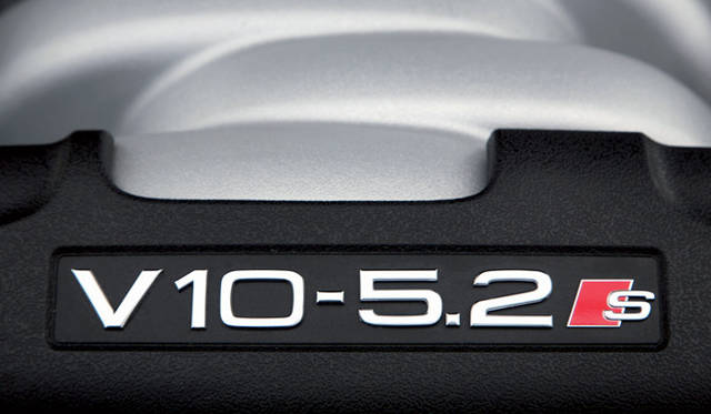 <strong>Audi S8｜アウディ S8</strong>　最高出力331kW（450ps）/7,000rpm、最大トルク540Nm（55.0kgm）/3,500rpmを発揮する。