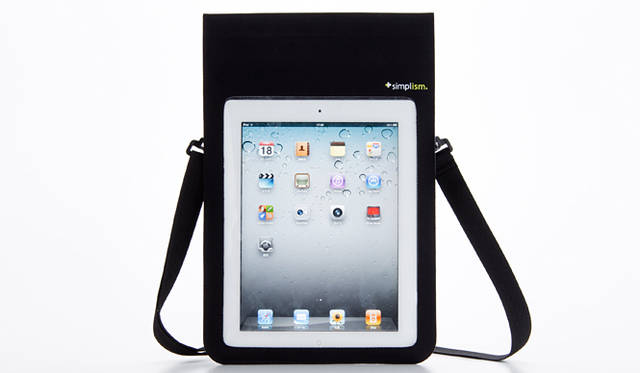 <strong>Simplism｜シンプリズム</strong>　 IPX7準拠の防水完備の全天候型 iPadケース「Waterproof Case for iPad」