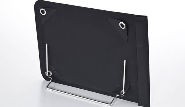 <strong>Simplism｜シンプリズム</strong>　 IPX7準拠の防水完備の全天候型 iPadケース「Waterproof Case for iPad」