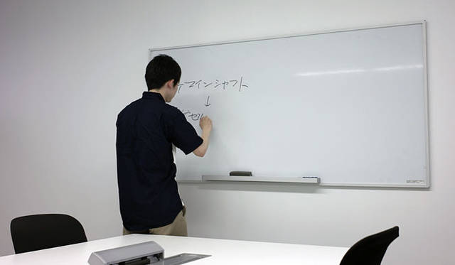 <strong>特集｜OPENERS的ニッポンの若手建築家 PARTII　南後由和</strong>　Photo by Takashi Kato