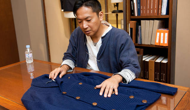 <strong>TOMORROWLAND｜トゥモローランド</strong>　ムッシュ ラスネール ニット4万9350円（トゥモローランド）