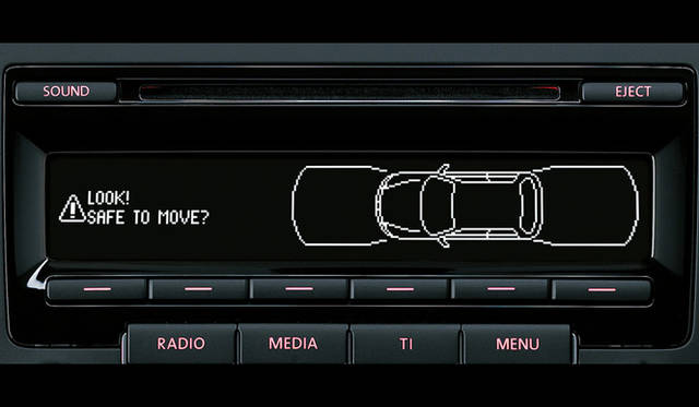 <strong>Volkswagen Golf Cabriolet｜フォルクスワーゲン ゴルフ カブリオレ</strong>　オプティカルパーキングシステム