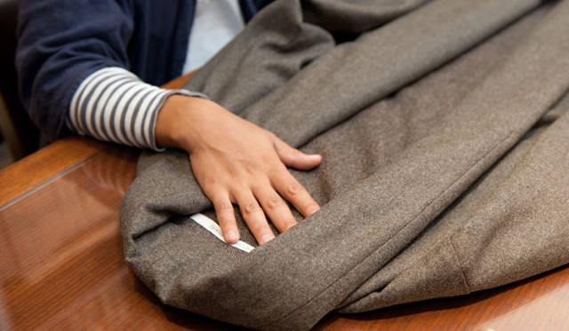 <strong>TOMORROWLAND｜トゥモローランド</strong>　CHRISTOPHE LEMAIREショールコート6万8250円（トゥモローランド）