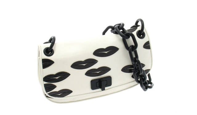 <strong>PRADA｜プラダ</strong>　2012年春夏バッグ、伊勢丹ザ・ステージにて先行販売　18万600円（予定価格）