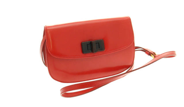 <strong>PRADA｜プラダ</strong>　2012年春夏バッグ、伊勢丹ザ・ステージにて先行販売　※限定商品　12万2850円（予定価格）