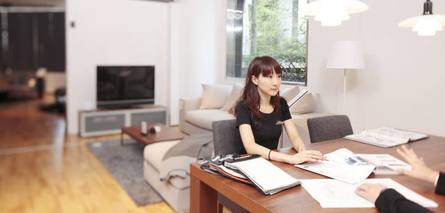 <strong>BoConcept｜ボーコンセプト</strong>　ボーコンセプト南青山店 インテリアコーディネイター 靏田有紀さん