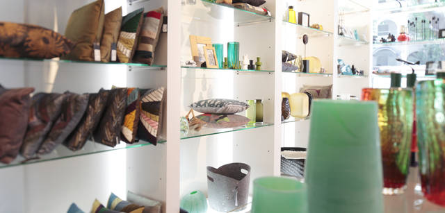 <strong>BoConcept｜ボーコンセプト</strong>　ボーコンセプト南青山店1階