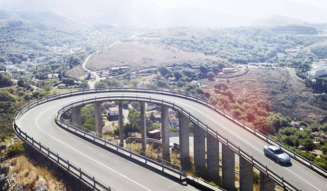 <strong>JAGUAR C-X16│ジャガー C-X16</strong>