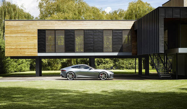 <strong>JAGUAR C-X16│ジャガー C-X16</strong>