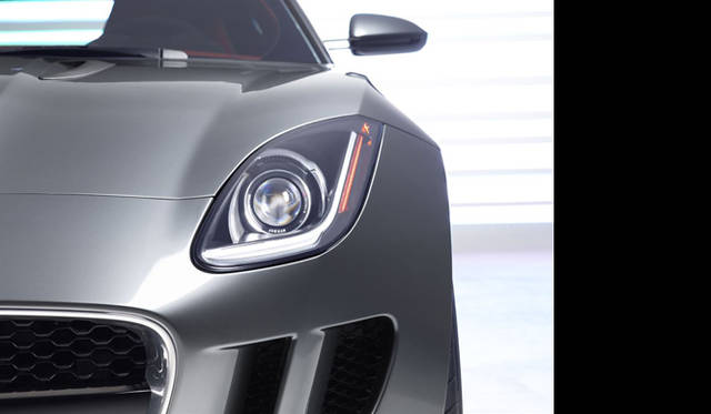 <strong>JAGUAR C-X16│ジャガー C-X16</strong>