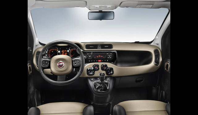 <strong>Fiat Panda｜フィアット パンダ</strong>