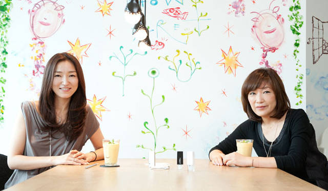 <strong>KOBAKO｜KOBAKO nails</strong>　六本木ミッドタウン『ukafe』にて、永富千晴さんと渡邉季穂さん