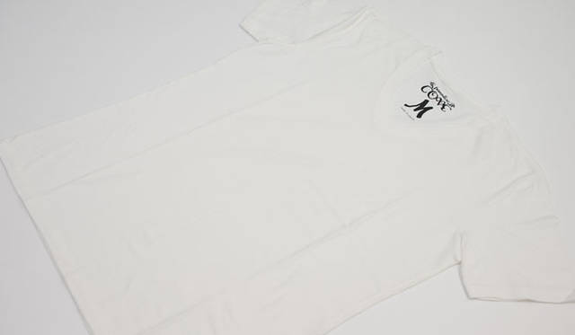 <strong>BARNEYS NEW YORK｜バーニーズ　ニューヨーク</strong>　PARADISE COVE Tシャツ7140円（バーニーズ　ニューヨーク）